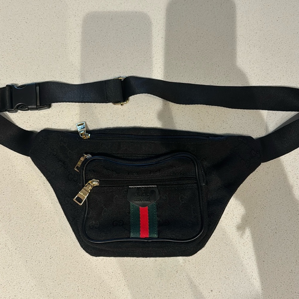 Gucci black Fanny pack